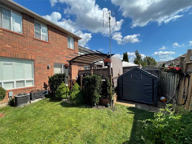682 Hamilton Cres, House attached with 3 bedrooms, 3 bathrooms and 2 parking in Milton ON | Image 24