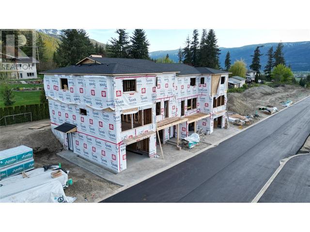 981 12 Street Se Unit# Prop. 12, House attached with 3 bedrooms, 2 bathrooms and 2 parking in Salmon Arm BC | Image 23