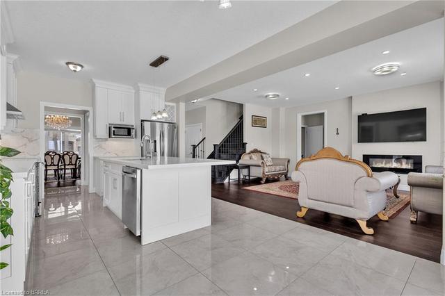 22 Morris St, House detached with 6 bedrooms, 4 bathrooms and 4 parking in Brant ON | Image 13