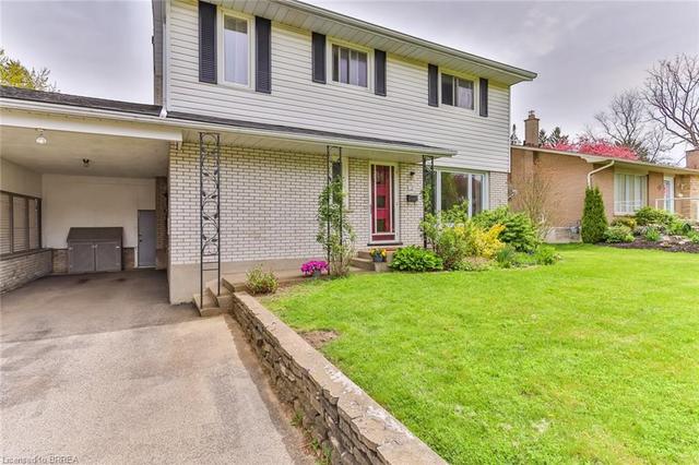 13 Pinecrest Rd, House detached with 4 bedrooms, 1 bathrooms and 3 parking in Brantford ON | Image 39