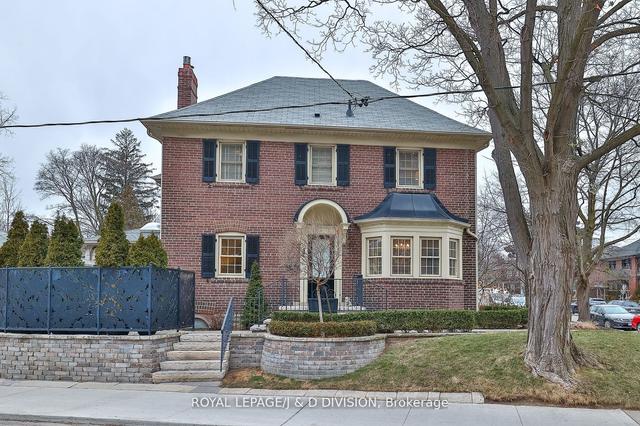 1 Chudleigh Ave, House detached with 3 bedrooms, 2 bathrooms and 2 parking in Toronto ON | Image 23