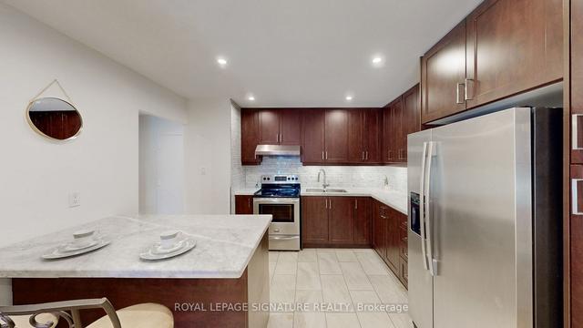54 - 15 Pebble Bywy, Condo with 3 bedrooms, 1 bathrooms and 1 parking in Toronto ON | Image 3