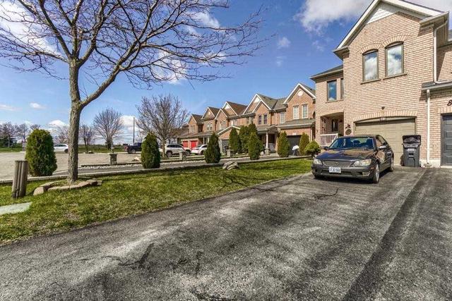89 Monaco Crt, House attached with 3 bedrooms, 3 bathrooms and 4 parking in Brampton ON | Image 37