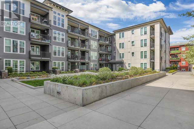 111 - 1775 Chapman Pl, Condo with 2 bedrooms, 1 bathrooms and 1 parking in Kelowna BC | Image 36