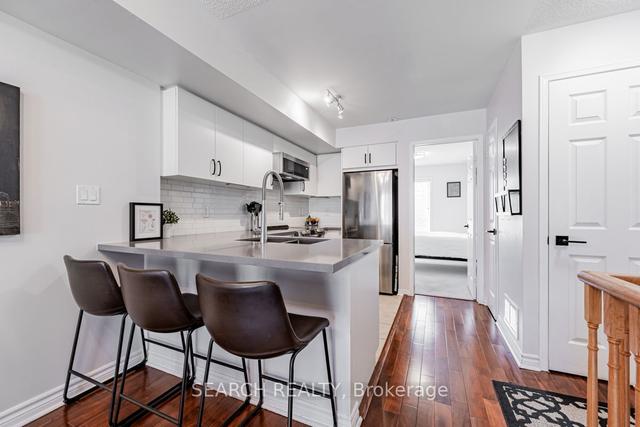 103 - 65 Turntable Cres, Townhouse with 3 bedrooms, 2 bathrooms and 2 parking in Toronto ON | Image 31