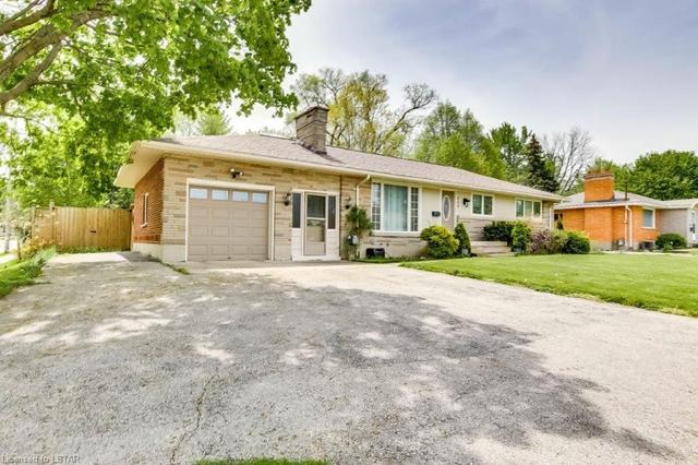 868 Oxford W N/S W, House detached with 3 bedrooms, 2 bathrooms and 6 parking in London ON | Image 12