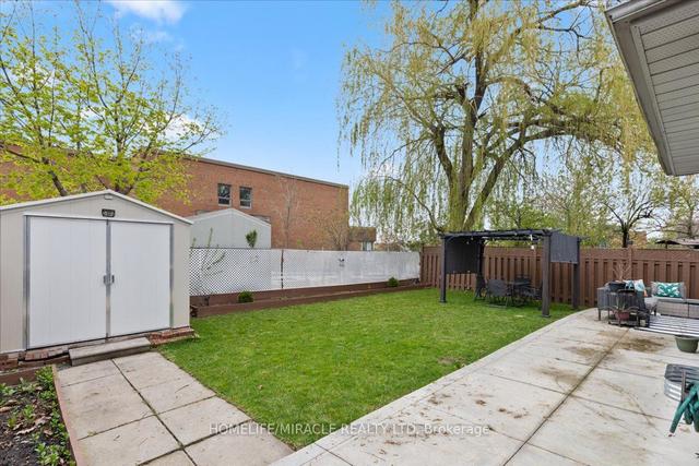 4 Nasmith St, House detached with 4 bedrooms, 4 bathrooms and 5 parking in Brampton ON | Image 24