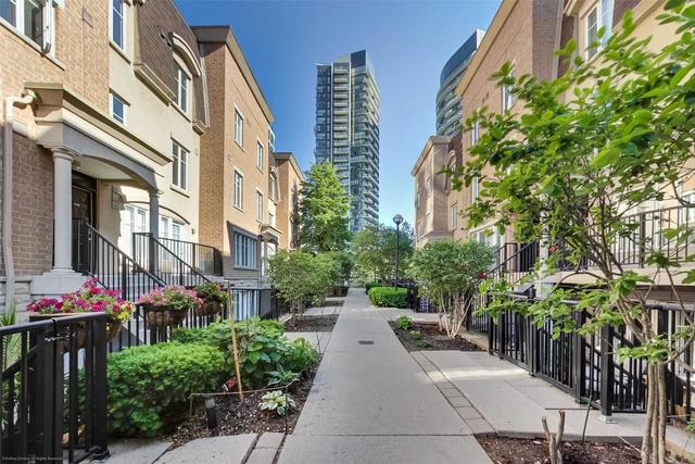 119 - 22 Western Battery Rd, Townhouse with 2 bedrooms, 2 bathrooms and 1 parking in Toronto ON | Image 26