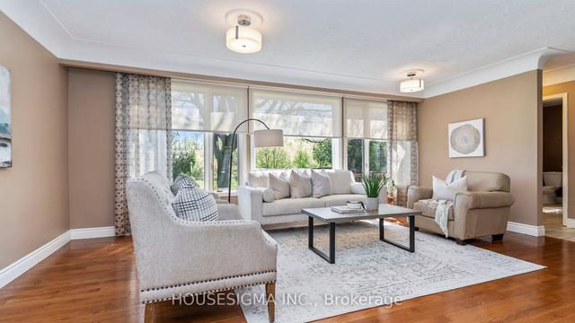 17 Silverdale Cres, House detached with 3 bedrooms, 3 bathrooms and 5 parking in London ON | Image 5