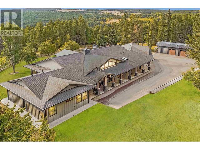 1675 Hilltop Rd, House detached with 5 bedrooms, 5 bathrooms and null parking in Cariboo D BC | Image 34