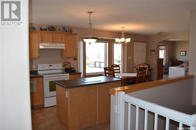 302 Richard Street, House detached with 3 bedrooms, 3 bathrooms and null parking in Manitou Beach SK | Image 9