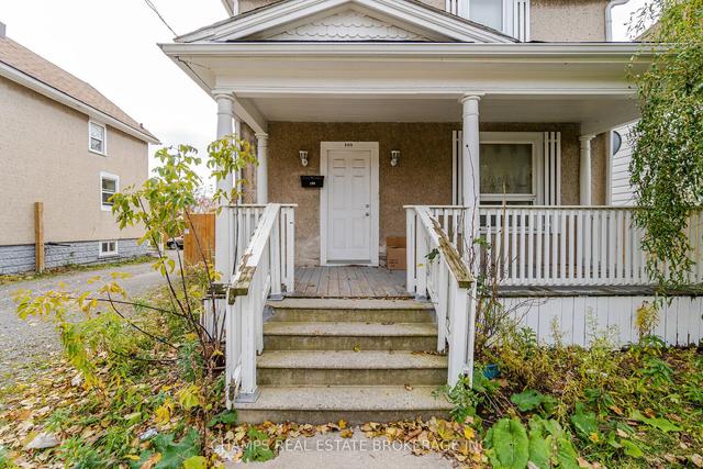 100 Queenston St, House detached with 5 bedrooms, 2 bathrooms and 4 parking in St. Catharines ON | Image 4