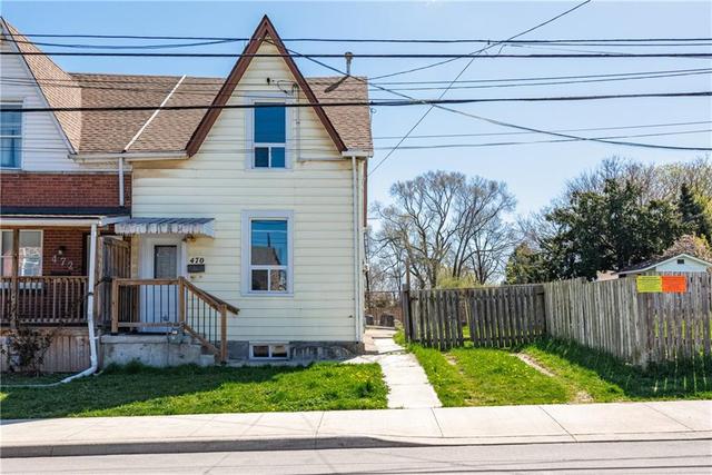 470 Ferguson Avenue N, House semidetached with 3 bedrooms, 1 bathrooms and 1 parking in Hamilton ON | Image 1