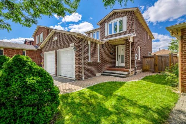6111 Camgreen Circ, House detached with 3 bedrooms, 4 bathrooms and 5 parking in Mississauga ON | Image 12