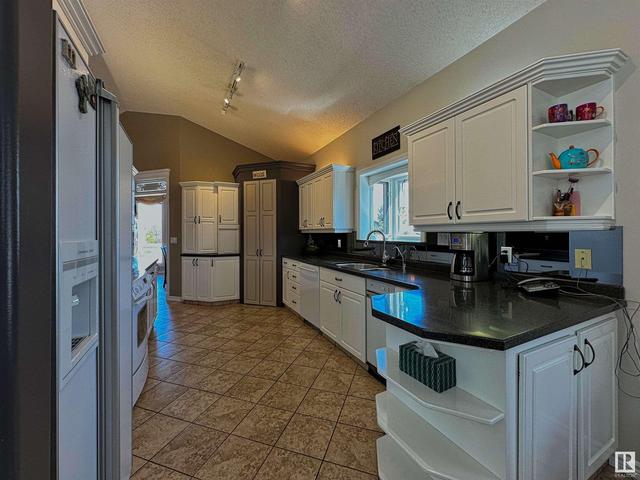 1 Celebrity Estates Dr, House detached with 3 bedrooms, 2 bathrooms and null parking in Drayton Valley AB | Image 12