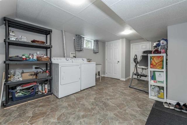 27 Argyle Ave, House detached with 4 bedrooms, 2 bathrooms and 5 parking in Orillia ON | Image 6