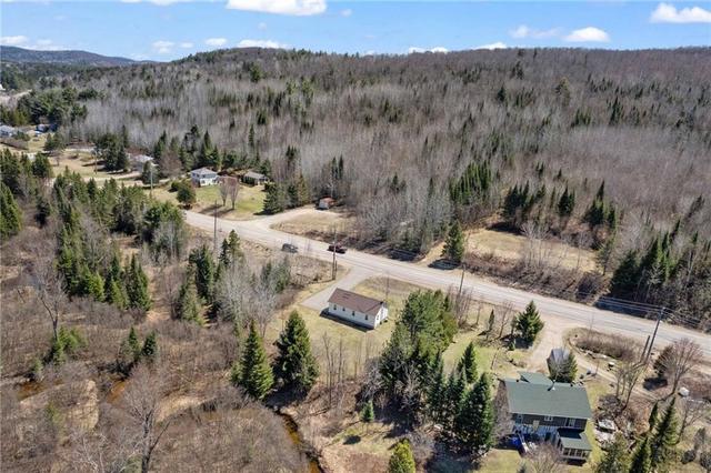 39025 Combermere Road, House detached with 3 bedrooms, 1 bathrooms and 4 parking in Madawaska Valley ON | Image 6