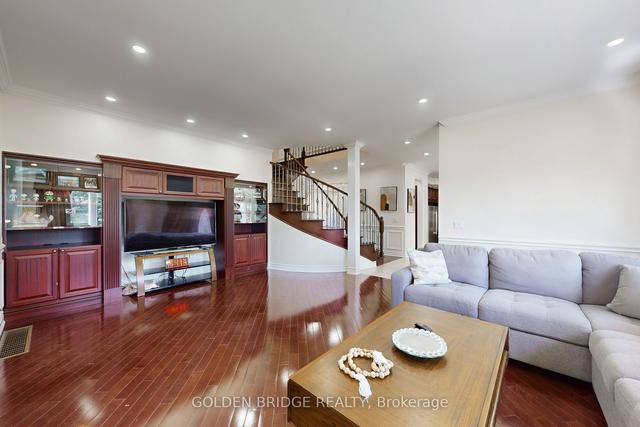 29 Ormsby Ct, House detached with 4 bedrooms, 5 bathrooms and 6 parking in Richmond Hill ON | Image 38