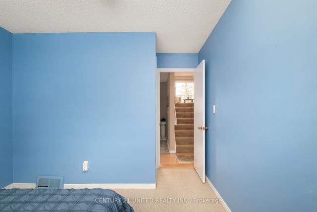 2106 Walker Ave, House detached with 3 bedrooms, 2 bathrooms and 4 parking in Peterborough ON | Image 30