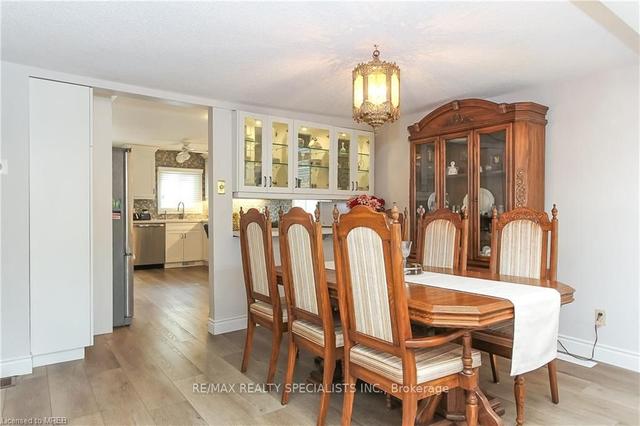 338 Oxbow Park Dr, House detached with 1 bedrooms, 2 bathrooms and 10 parking in Wasaga Beach ON | Image 2