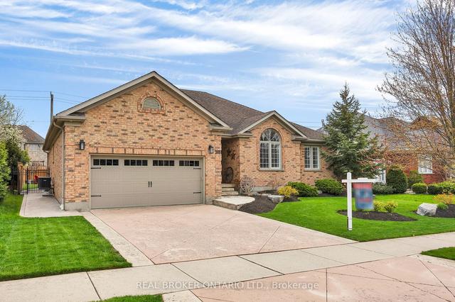 265 Deer Ridge Dr, House detached with 3 bedrooms, 3 bathrooms and 4 parking in Kitchener ON | Image 1