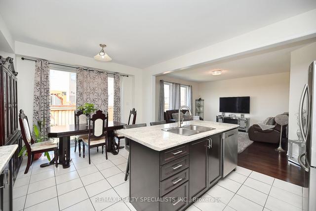 1322 Orr Terr, House detached with 4 bedrooms, 3 bathrooms and 4 parking in Milton ON | Image 2