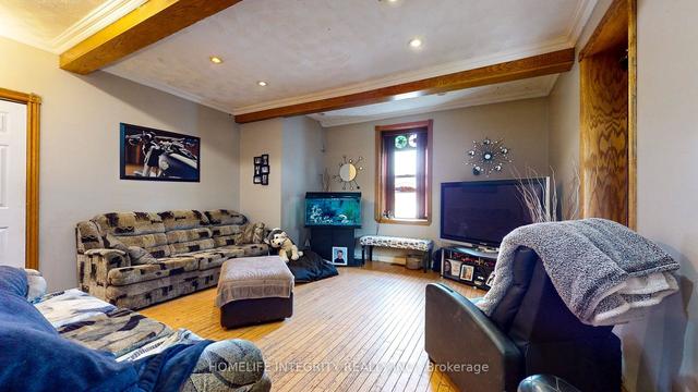 60 William St, House detached with 5 bedrooms, 2 bathrooms and 7 parking in Orangeville ON | Image 4