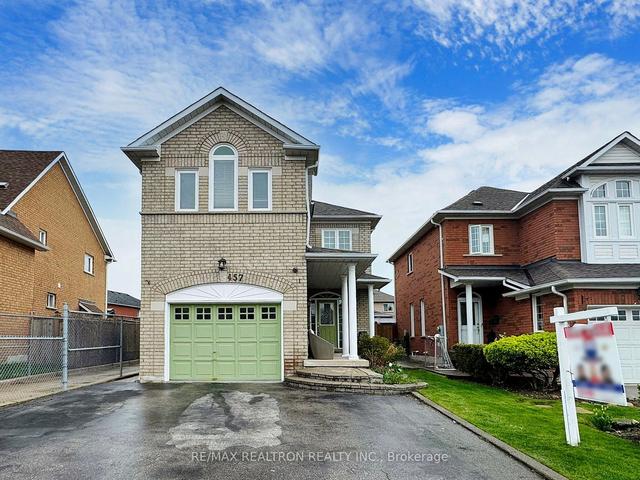 457 Woodsmere Cres, House detached with 4 bedrooms, 4 bathrooms and 4 parking in Pickering ON | Image 12