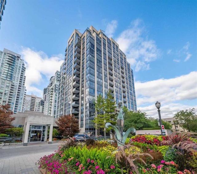 SPH-207 - 28 Hollywood Ave, Condo with 1 bedrooms, 1 bathrooms and 1 parking in Toronto ON | Image 1
