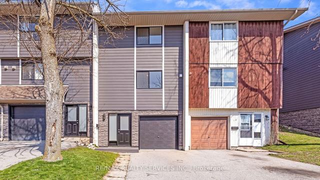 11 - 135 Chalmers St S, Townhouse with 3 bedrooms, 2 bathrooms and 3 parking in Cambridge ON | Image 34
