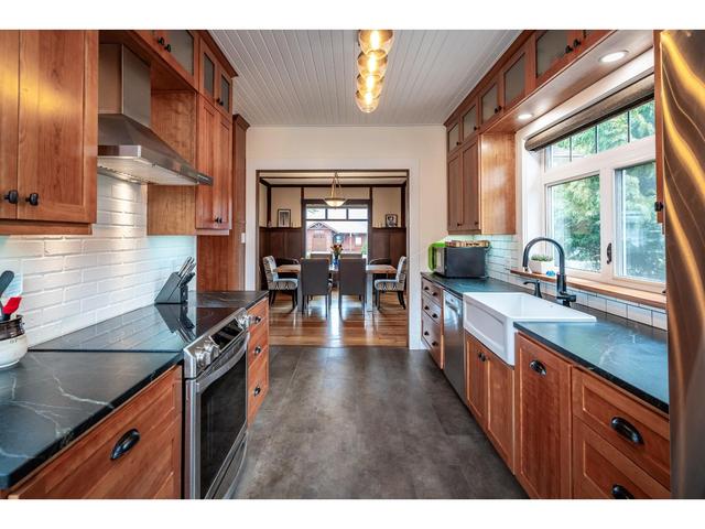 311 Front St, House detached with 3 bedrooms, 2 bathrooms and 4 parking in Kaslo BC | Image 32