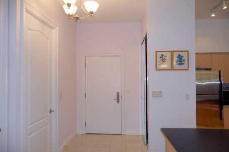uph06 - 51 Saddlecreek Dr, Condo with 1 bedrooms, 1 bathrooms and 1 parking in Markham ON | Image 2