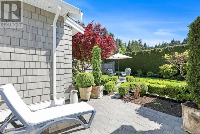 277 Crescent Rd W, House detached with 2 bedrooms, 3 bathrooms and 4 parking in Qualicum Beach BC | Image 49