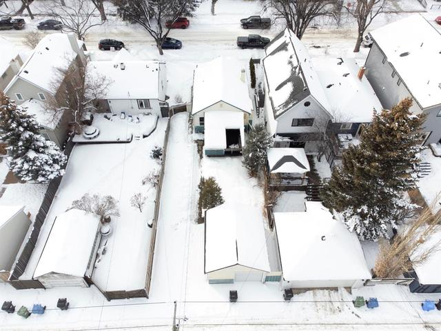 2616 26a St Sw, House detached with 2 bedrooms, 1 bathrooms and 2 parking in Calgary AB | Image 4