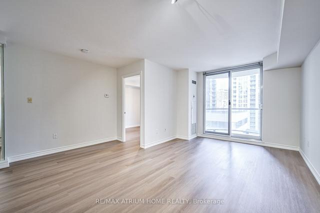 1502 - 801 Bay St, Condo with 1 bedrooms, 2 bathrooms and 0 parking in Toronto ON | Image 5