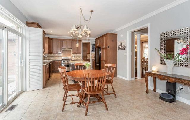 424 Baylis Ct, House detached with 4 bedrooms, 5 bathrooms and 7 parking in Milton ON | Image 9