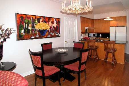 UPH-05 - 55 Bloor St W, Condo with 2 bedrooms, 2 bathrooms and 1 parking in Toronto ON | Image 5