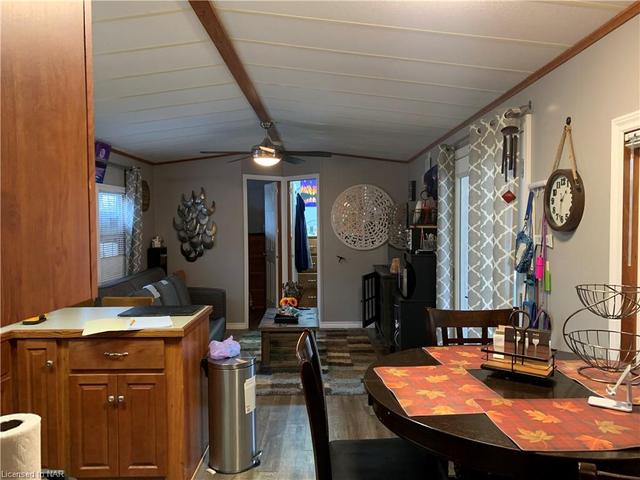 490 Empire Rd, House detached with 3 bedrooms, 1 bathrooms and 6 parking in Port Colborne ON | Image 9