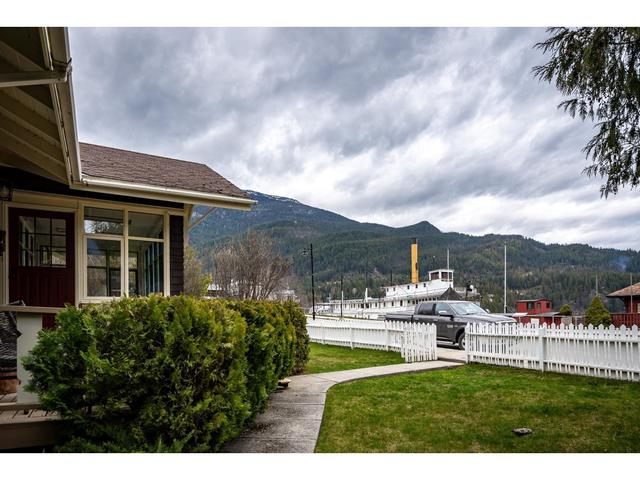 311 Front St, House detached with 3 bedrooms, 2 bathrooms and 4 parking in Kaslo BC | Image 51