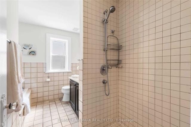 7 Grafton Ave, House semidetached with 3 bedrooms, 2 bathrooms and 2 parking in Toronto ON | Image 13