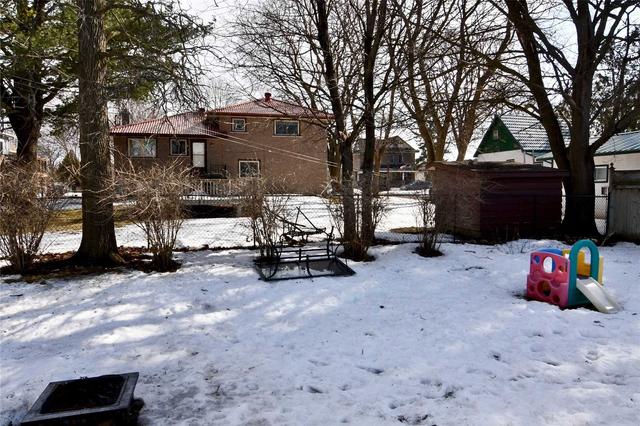 11 Ashton St, House detached with 2 bedrooms, 3 bathrooms and 3 parking in Orillia ON | Image 10