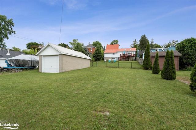 51 Robert St W, House detached with 4 bedrooms, 3 bathrooms and 4 parking in Penetanguishene ON | Image 27
