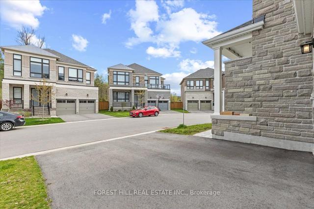 129 Pine Hill Cres, House detached with 4 bedrooms, 4 bathrooms and 4 parking in Aurora ON | Image 30