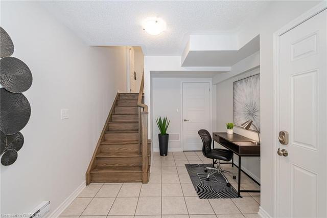 114 Gore Crt, House attached with 2 bedrooms, 2 bathrooms and 3 parking in Milton ON | Image 30