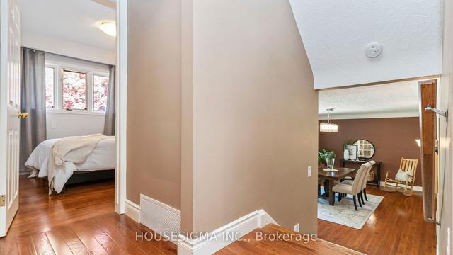 17 Silverdale Cres, House detached with 3 bedrooms, 3 bathrooms and 5 parking in London ON | Image 14
