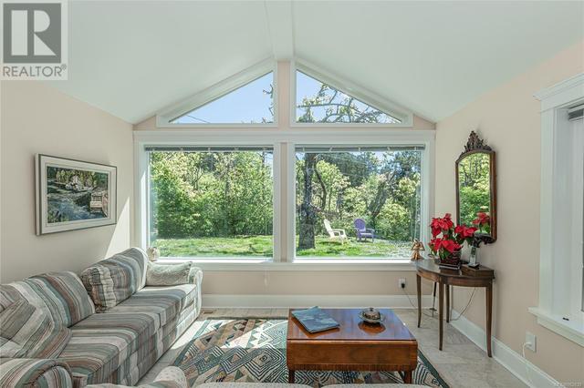 116 Fruitvale Rd, House detached with 3 bedrooms, 3 bathrooms and 4 parking in Saltspring Island BC | Image 25