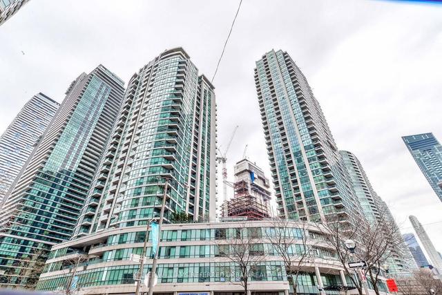 2404 - 16 Yonge St, Condo with 1 bedrooms, 1 bathrooms and 0 parking in Toronto ON | Image 1