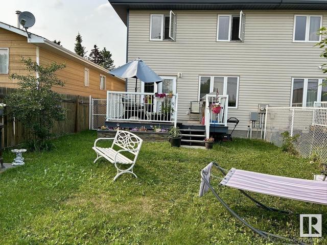 4715 49 Ave, House semidetached with 4 bedrooms, 3 bathrooms and null parking in Drayton Valley AB | Image 32