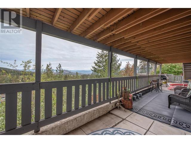 3273 Mcleod Rd, House detached with 5 bedrooms, 2 bathrooms and 1 parking in West Kelowna BC | Image 34
