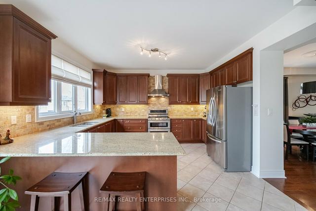 3312 Liptay Ave, House detached with 4 bedrooms, 5 bathrooms and 6 parking in Oakville ON | Image 34